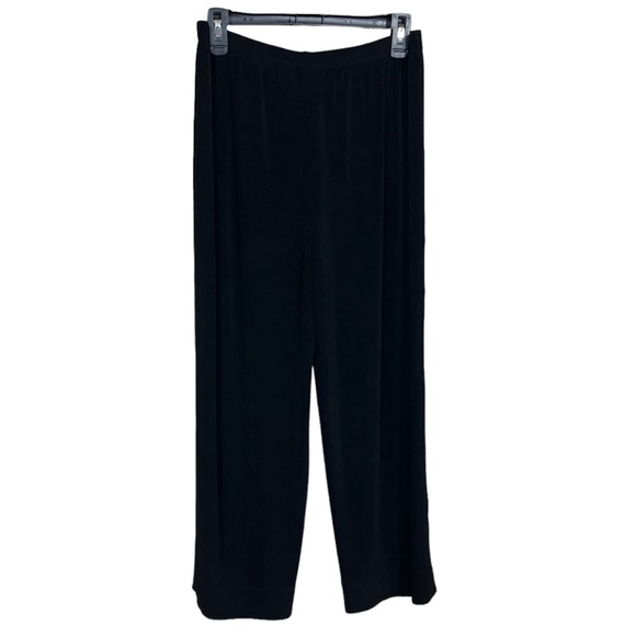 Chico’s Travelers Black Slinky Pull On Cropped Wide Leg Pants Size 2/Large - Picture 2 of 8